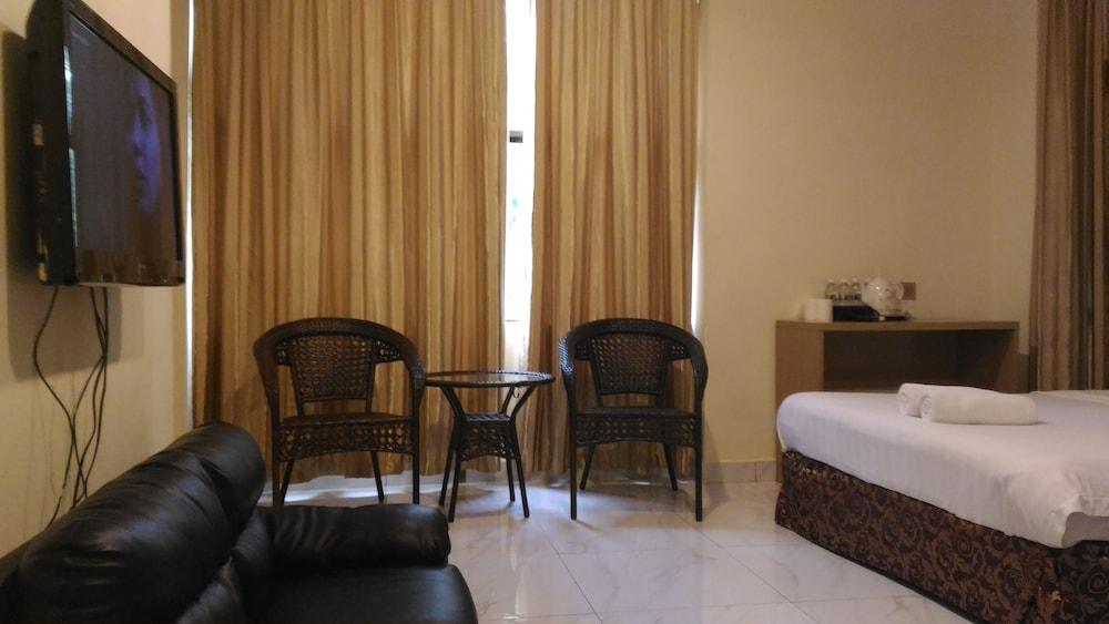 Lbs Hotel Черас Экстерьер фото